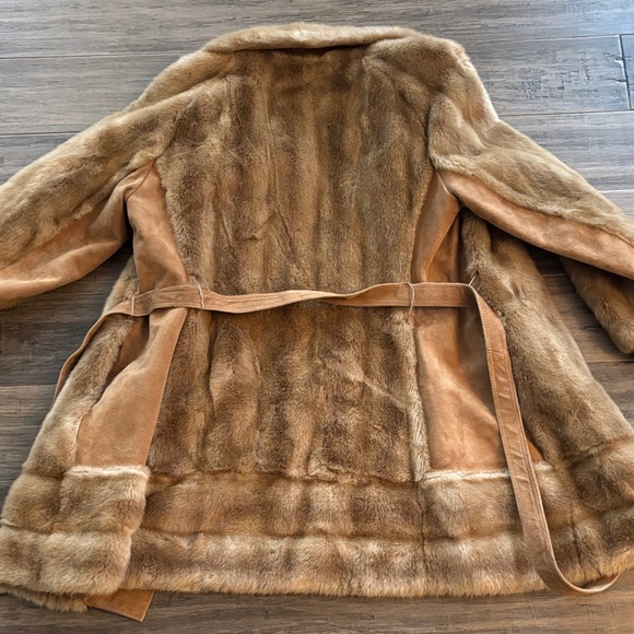 London Leathers by Lilli Ann Brown Faux Fur Coat - Picture 6 of 9